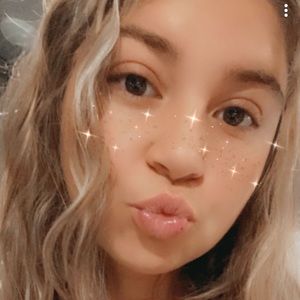 Meet your Posher, Ashlyn